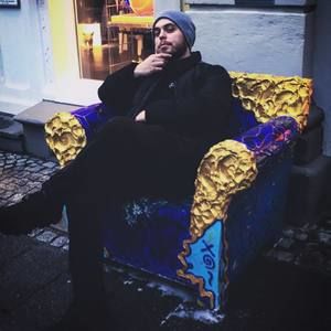 Meet your Posher, Lee